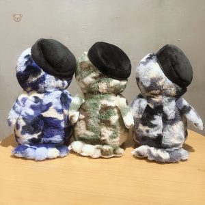 Hibou militaire en peluche, design apaisant