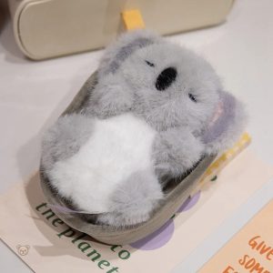 Peluche koala en nid douillet pour une ambiance chaleureuse