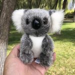Peluche koala poilu, idéale pour les câlins