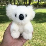 Câlin koala en peluche, doux et réconfortant