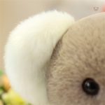 Peluche douce représentant un koala sympathique