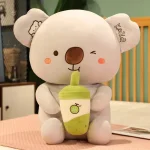 Peluche koala avec bubble tea pomme