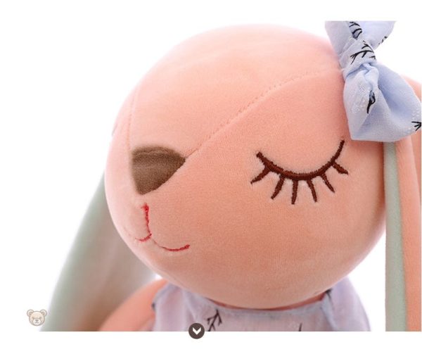Peluche lapin douce, oreilles allongées, parfaite pour la décoration