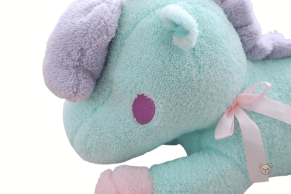 Peluche licorne colorée, design bonbon bleu et rose