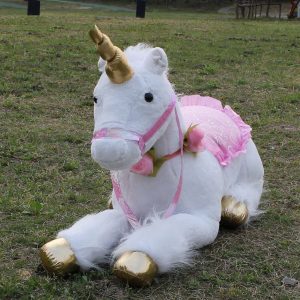 Peluches cheval blanc idéal pour les rêves d'enfants