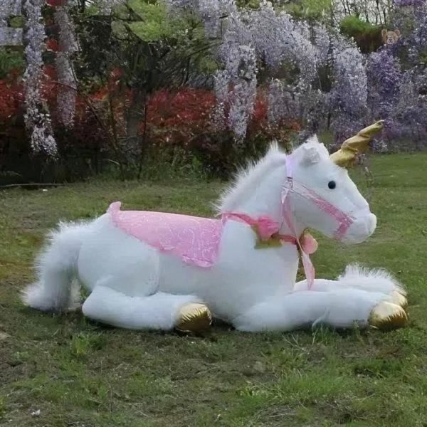 Câlin doux avec cette peluche licorne blanche pour enfants