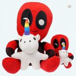 Peluche licorne Deadpool douce et câline multicolore