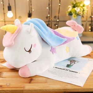 Licorne arc-en-ciel en peluche pour câlins