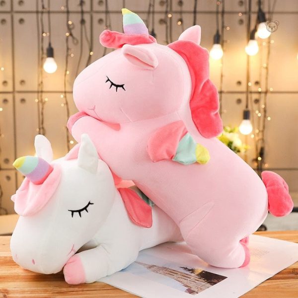 Licorne en peluche, compagnon câlin pour toutes les ages
