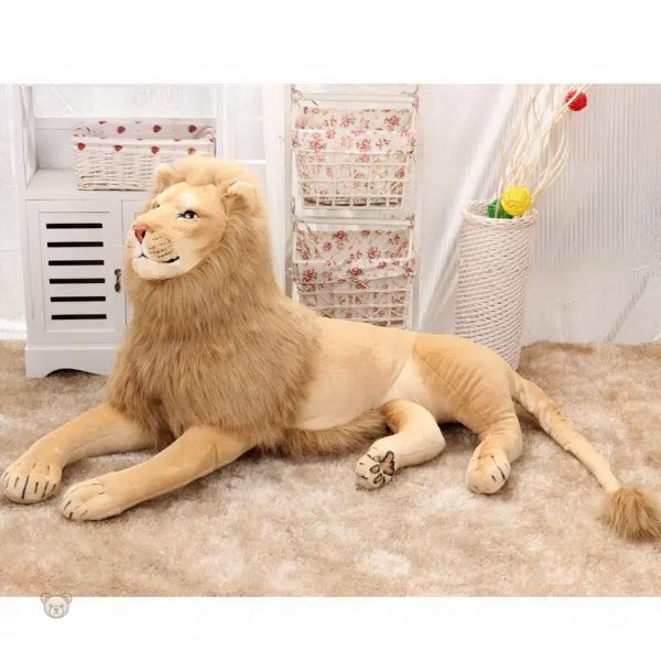 Peluche roi lion géante idéale pour un décor safari