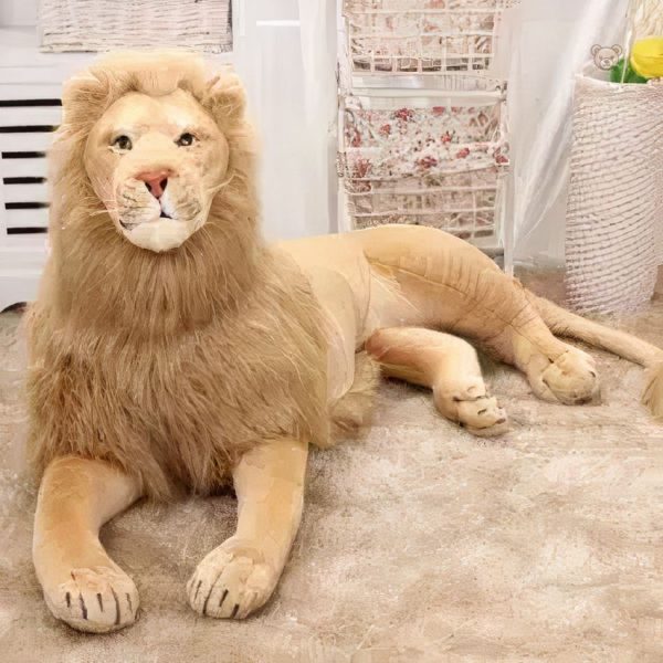 Doudou lion doux et câlin pour les petits aventuriers