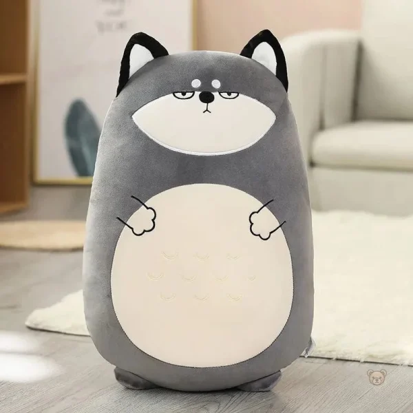 peluche-loup-squishmallow-gris-et-neutre-1 Peluche loup gris Squishmallow douce et câline