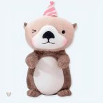 Peluche loutre douce avec chapeau
