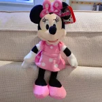 Jouet peluche Minnie Mouse, incontournable pour les collectionneurs