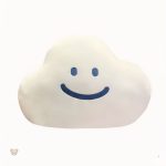 Peluche nuage décorative pour la chambre des petits