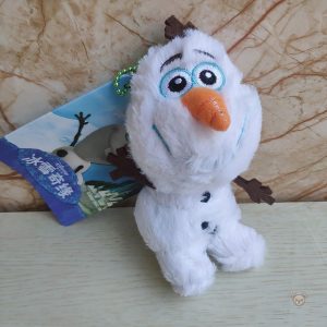 Doudou Olaf Disney, parfait pour les câlins