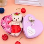 Coffret romantique avec peluche ours rose douce