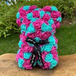 Ourson mignon en rose pour la Saint-Valentin