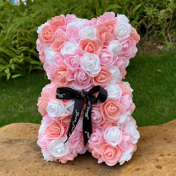 Ourson plush rose parfait pour la fête des amoureux