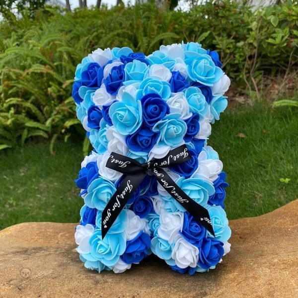 Doux ourson rose pour célébrer l'amour