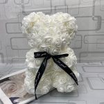 Ourson tendre en rose, symbole d'affection