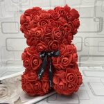 Peluche rose, compagnon doux pour les romantiques