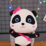 Doudou panda rose idéal pour les moments tendres