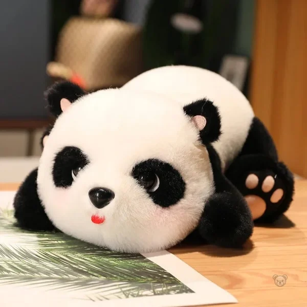 Panda en peluche, doux compagnon à câliner et adorer