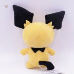 Pichu doux et câlin, parfait compagnon de jeu pour les petits