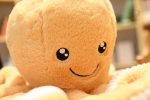 Peluche pieuvre multicolore pour décor
