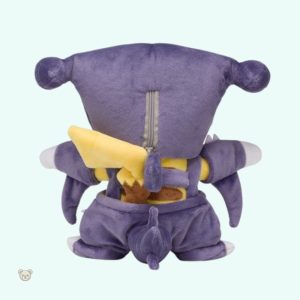 Peluche geek Pikachu en version Carchacrok, cadeau parfait