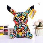 Peluches Pikachu stylisées, idéale pour la chambre des enfants