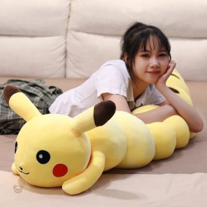 Peluche Pikachu jaune idéale pour les fans et les décorations ludiques