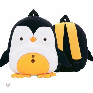 Compagnon peluche pingouin idéal pour les sorties d'hiver
