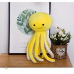 Peluches marines, poulpe jaune, douceur et réconfort pour enfants