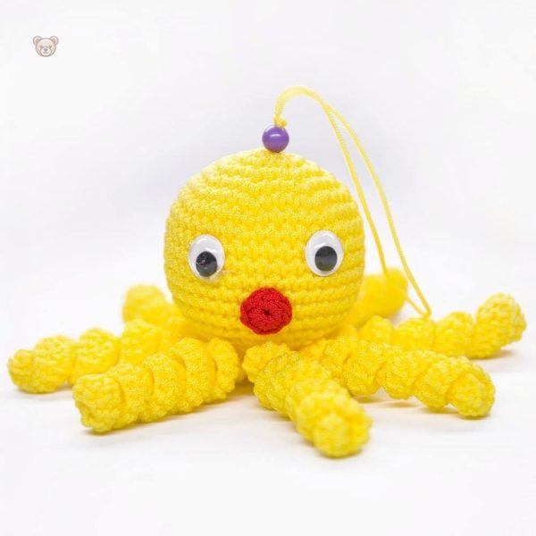 Jouet en peluche jaune, compagnon tendre pour les enfants