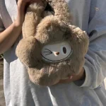 Peluche Labubu avec fourrure douce et câline