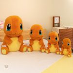Figurine peluche salamèche, compagnon de jeu coloré et doux