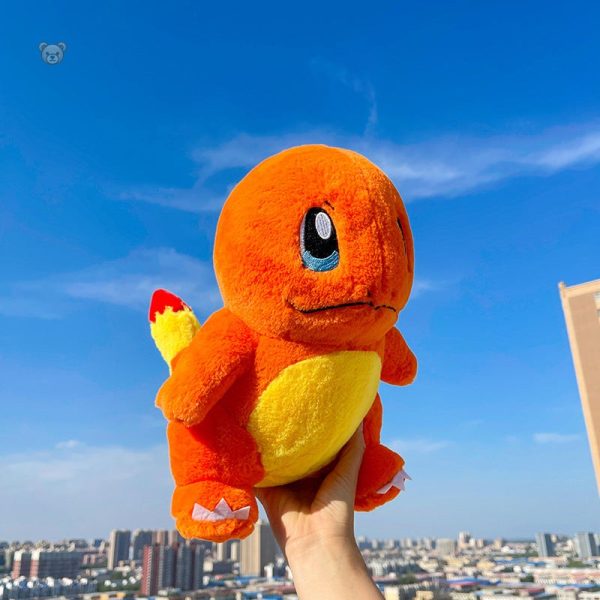 Figurine Salamèche Pokémon, couleur orange vif