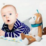Peluche singe musical douce pour câlins nocturnes