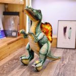 Peluche Spinosaurus verte douce pour chambre d'enfant