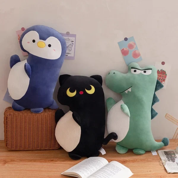 Jolie peluche de chat noir en forme de squishmallow