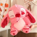 Peluche Stitch douce et adorable avec clin d'œil