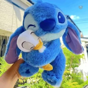 Doudou Stitch en peluche, compagnon doux et réconfortant