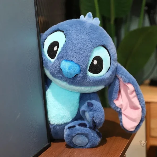 Stitch en peluche, personnage emblématique Disney