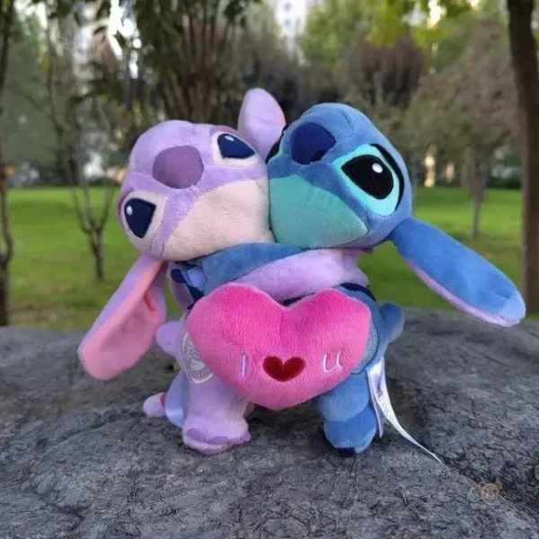 Peluche câline de Stitch avec Angel