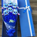 Peluche Stitch élégante, cadeau idéal, design romantique et tendre
