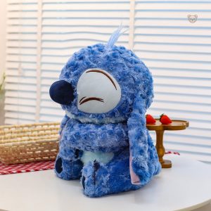 Stitch moelleux, compagnon idéal pour les moments de détente