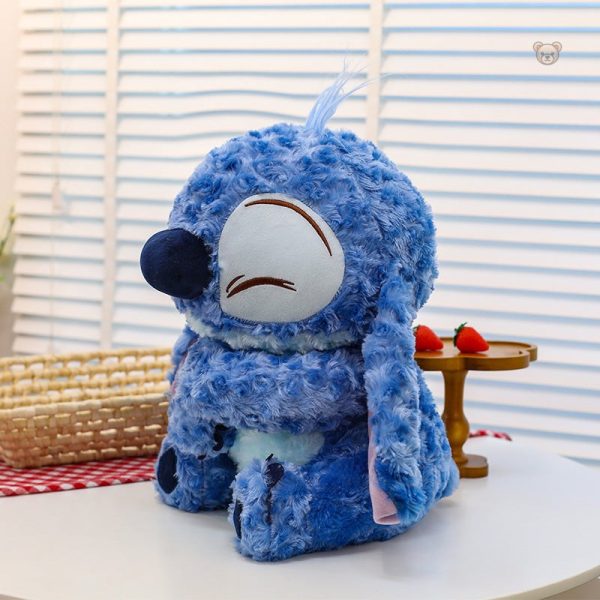 Stitch moelleux, compagnon idéal pour les moments de détente