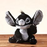 Stitch noir en peluche, personnage emblématique de Disney